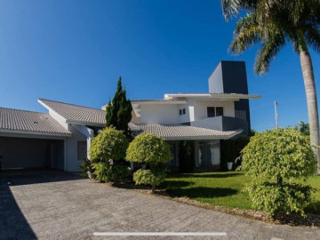 Casa Exclusiva à Venda no Bairro Vila Moema